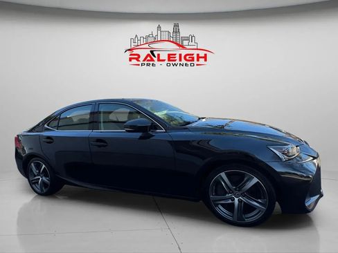 Used 2017 Lexus IS 300 F Sport image 5