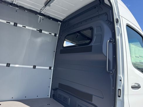 New 2025 Mercedes-Benz Sprinter 2500 image 16