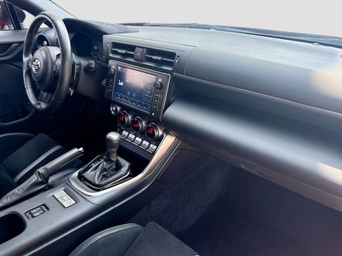 Used 2023 Toyota GR86 Premium image 27