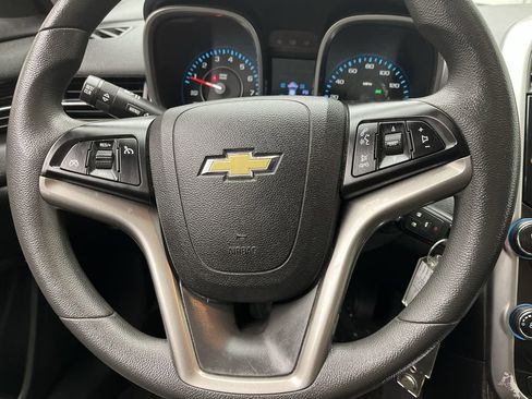 Used 2016 Chevrolet Malibu LT image 11