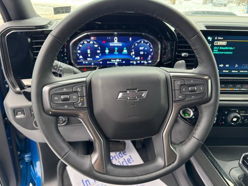 Used 2024 Chevrolet Silverado 1500 ZR2 w/ Technology Package image 29