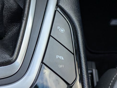 Used 2017 Ford Edge Sport w/ Equipment Group 401A AWD/4WD image 28