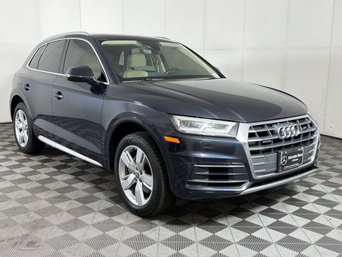 Used 2019 Audi Q5 2.0T Premium Plus w/ Premium Plus Package AWD/4WD image 7