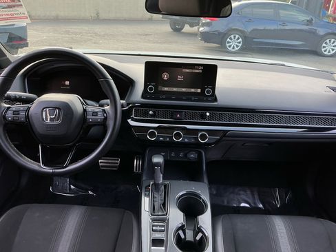 Used 2025 Honda Civic Sport image 12