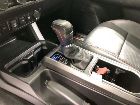 Used 2022 Toyota Tacoma TRD Pro AWD/4WD image 26