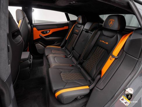 Used 2023 Lamborghini Urus S image 49