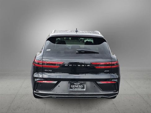 Certified 2026 Genesis GV70 2.5T Advanced image 7