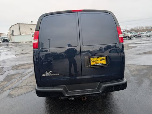 Used 2019 Chevrolet Express 2500 w/ Communications Package image 7