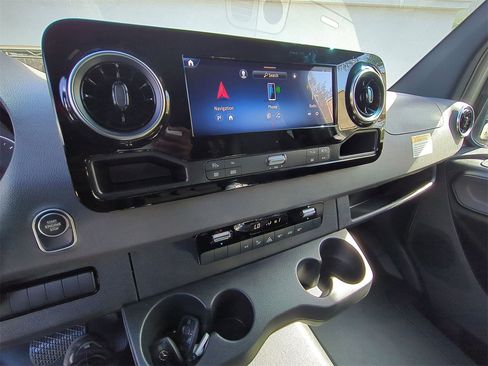 New 2025 Mercedes-Benz Sprinter 2500 image 6