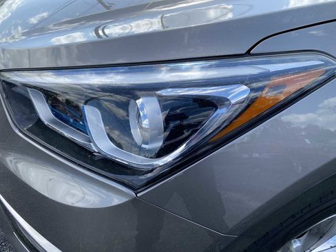 Used 2017 Hyundai Santa Fe Sport 2.0T image 10