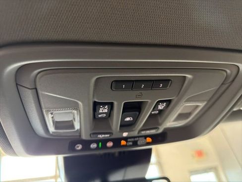 Used 2025 GMC Sierra 1500 Denali AWD/4WD image 15