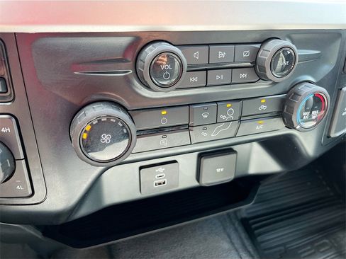 Used 2023 Ford F250 XL w/ XL Chrome Package image 15