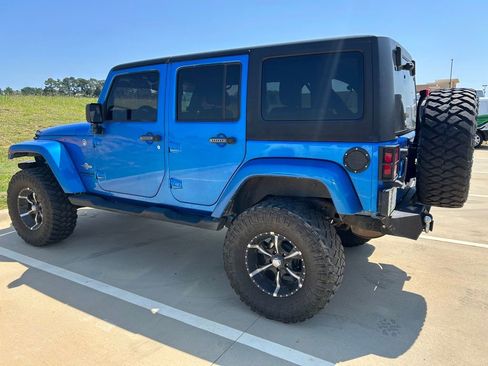 Used 2014 Jeep Wrangler Unlimited Sport AWD/4WD image 6