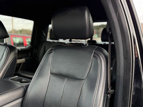 Used 2022 Ford F350 Lariat image 10