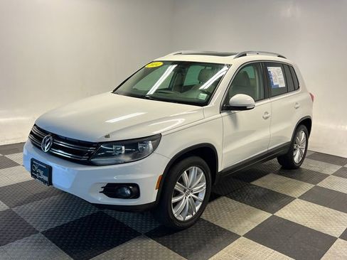 Used 2014 Volkswagen Tiguan S image 3