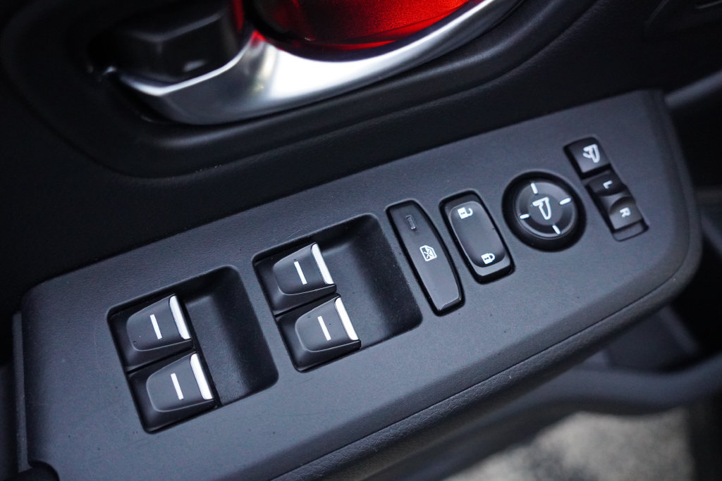 Used 2025 Honda Pilot Black Edition image 26