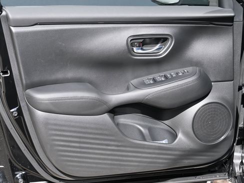 New 2026 Honda HR-V LX image 10