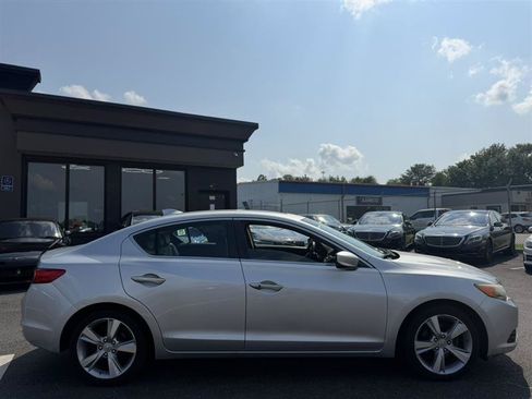 Used 2014 Acura ILX w/ Technology Package FWD image 5