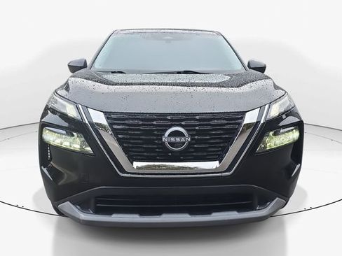 Used 2023 Nissan Rogue S image 3