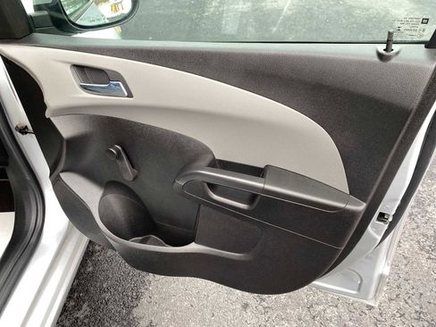 Used 2013 Chevrolet Sonic LS image 28