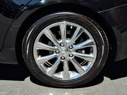 Used 2010 Lexus IS 250 w/ Premium Pkg Value Edition RWD image 5
