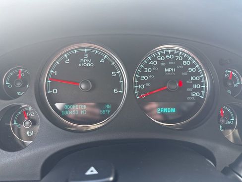 Used 2011 GMC Sierra 1500 SLT w/ Suspension Package, Off-Road image 18