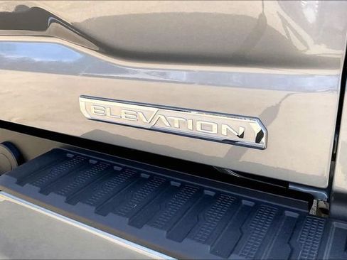 Used 2023 GMC Sierra 1500 Elevation image 22