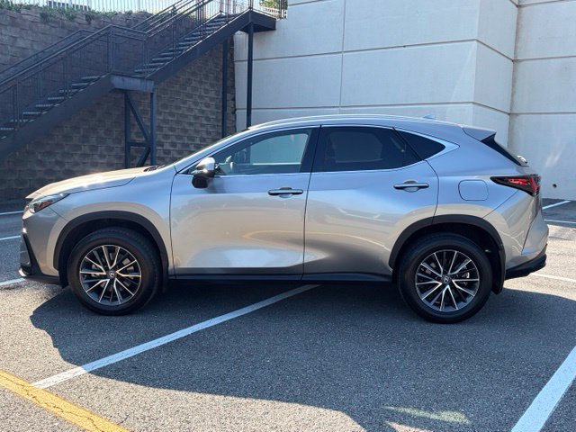 Used 2023 Lexus NX 350 AWD image 4