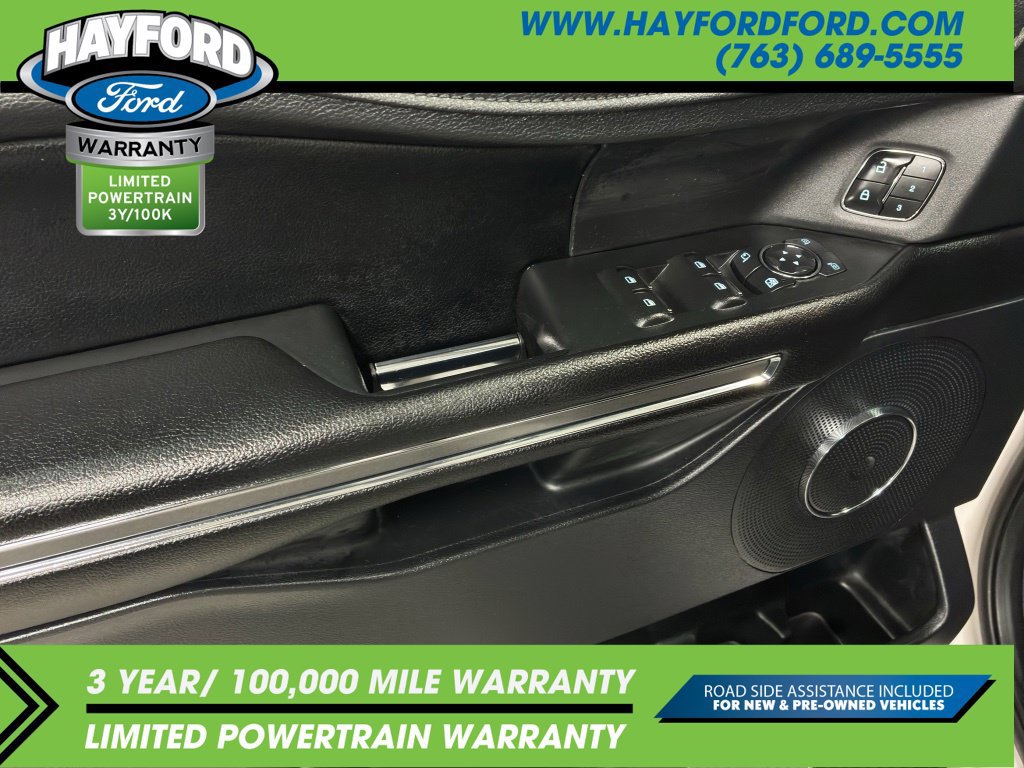 Used 2019 Ford Expedition XLT w/ Equipment Group 202A AWD/4WD image 14
