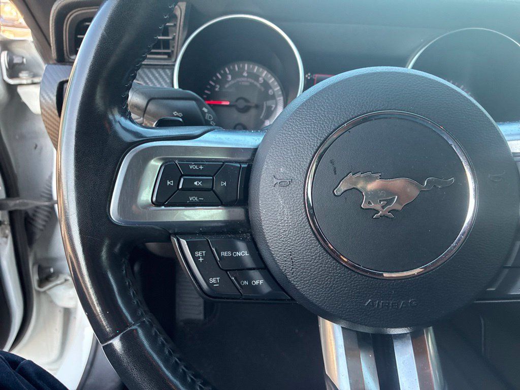 Used 2019 Ford Mustang Convertible w/ Black Accent Package RWD image 21