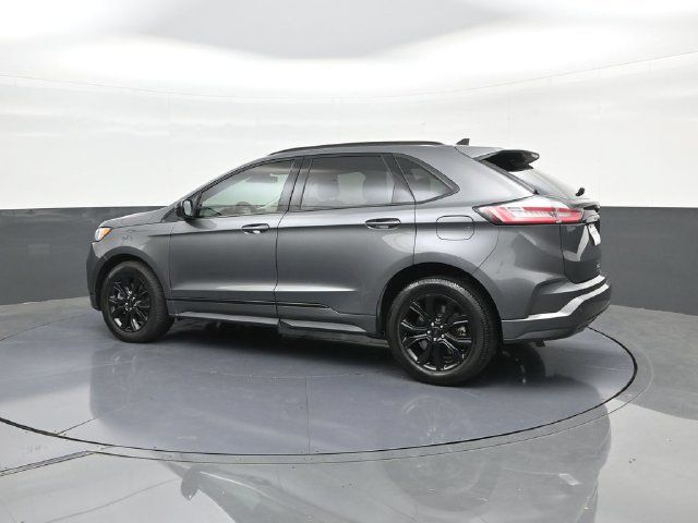 Used 2022 Ford Edge SE w/ Black Appearance Package AWD/4WD image 5