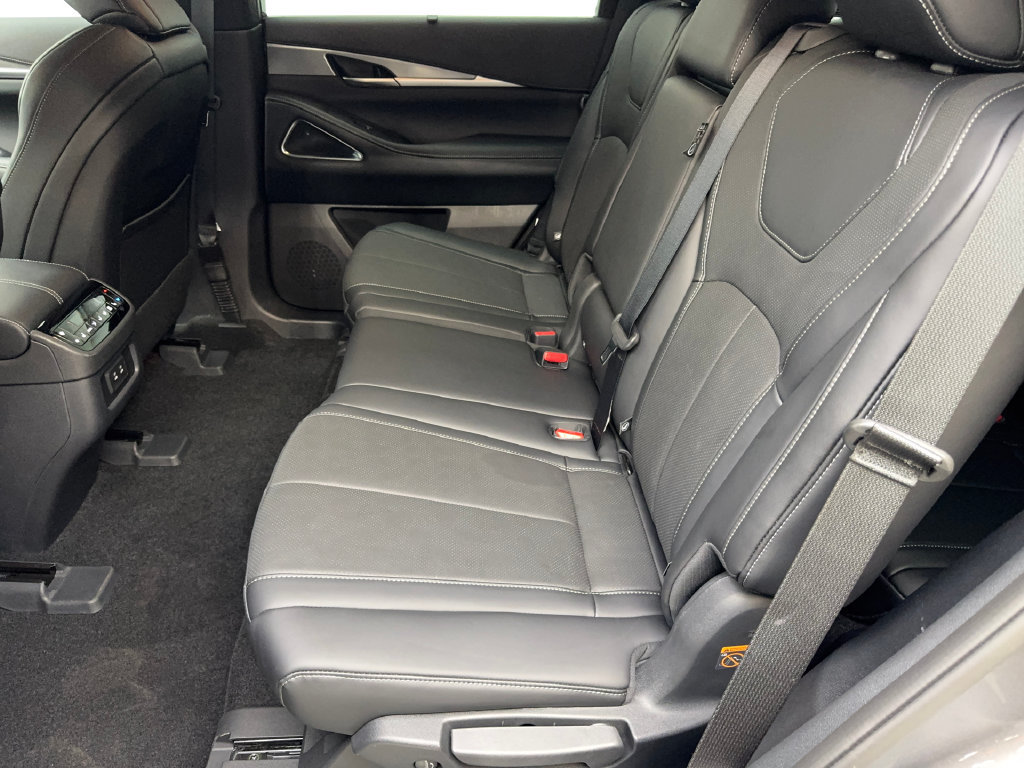 Used 2026 INFINITI QX60 Luxe w/ Cargo Package AWD/4WD image 35
