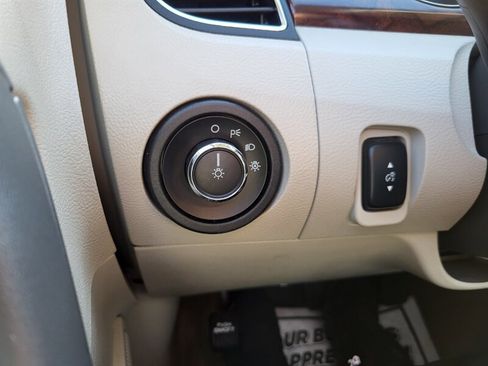 Used 2012 Ford Taurus SEL image 15