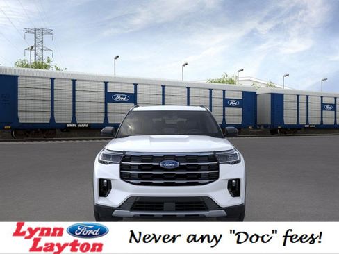 New 2026 Ford Explorer Active image 6