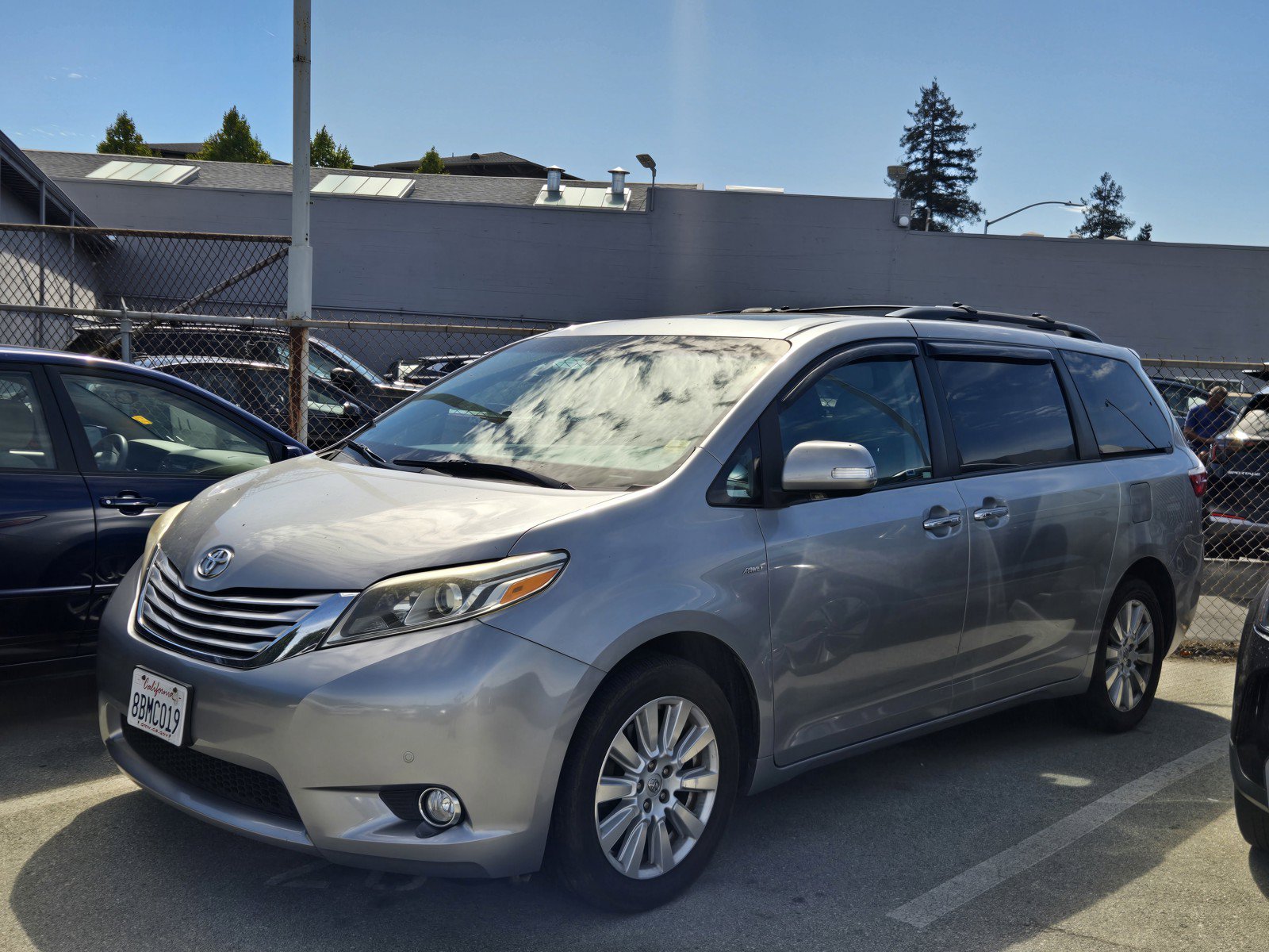 Used 2017 Toyota Sienna Limited Premium AWD/4WD image 1