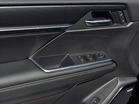 New 2026 GMC Acadia Elevation w/ Elevation Premium Package FWD image 20