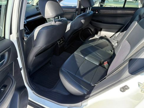 Used 2015 Subaru Outback 2.5i Limited image 6