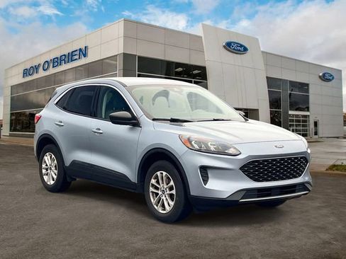 Certified 2022 Ford Escape SE w/ Cold Weather Package image 5