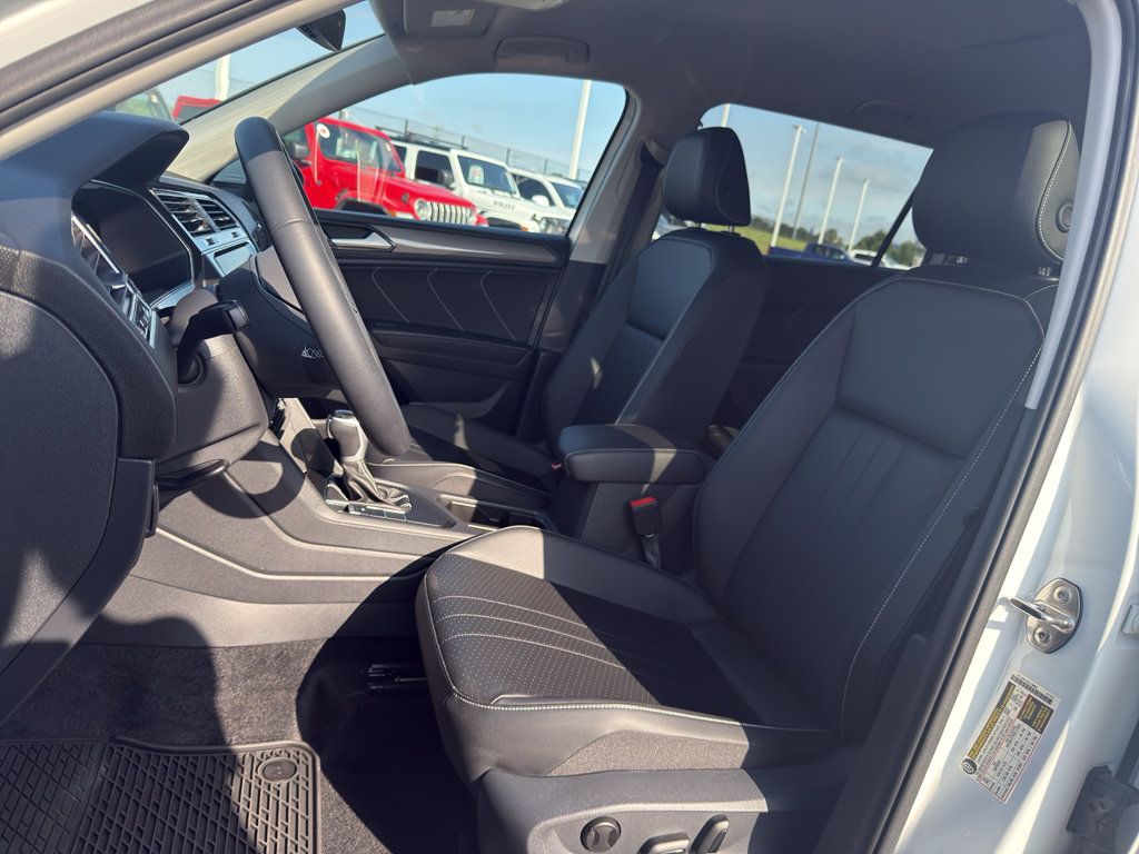Used 2024 Volkswagen Tiguan SE FWD image 10