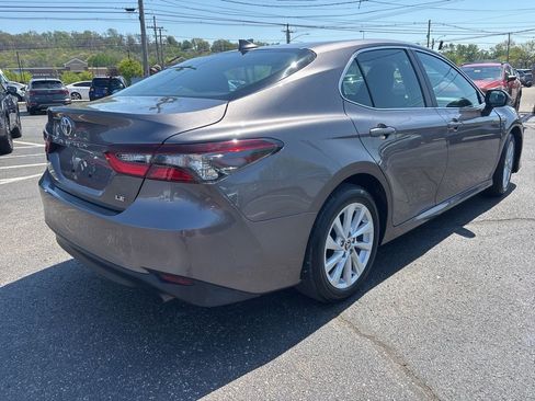 Used 2024 Toyota Camry LE FWD image 7
