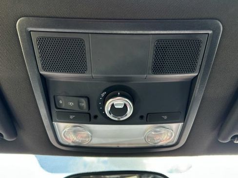 Used 2012 Volkswagen Beetle 2.0T FWD image 36
