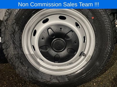 New 2026 Ford Transit 250 148 Medium Roof w/ Load Area Protection Package image 30