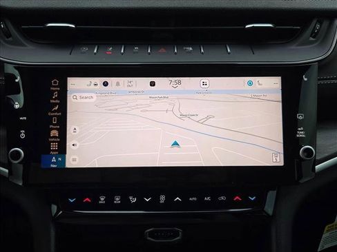 New 2026 Jeep Grand Cherokee Altitude image 13