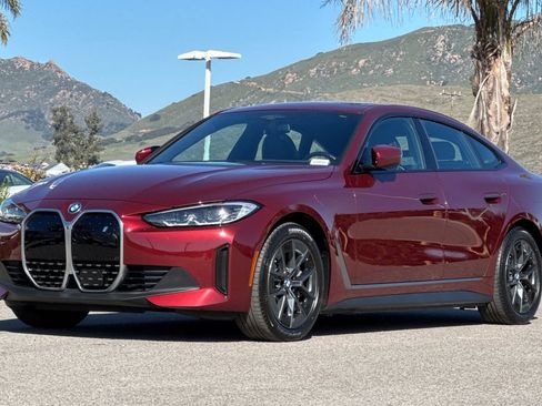 Used 2023 BMW i4 eDrive35 image 7