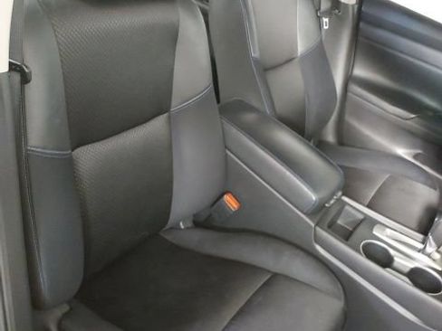 Used 2017 Nissan Altima 2.5 SR w/ Midnight Edition Package FWD image 19