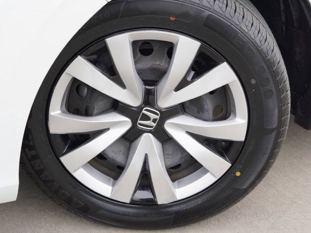 Used 2023 Honda Civic LX image 5