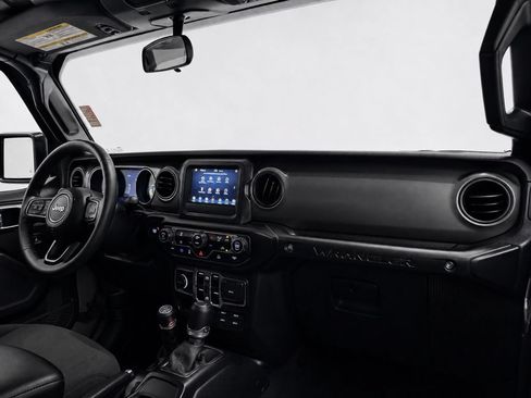 Used 2023 Jeep Wrangler Unlimited AWD/4WD image 24