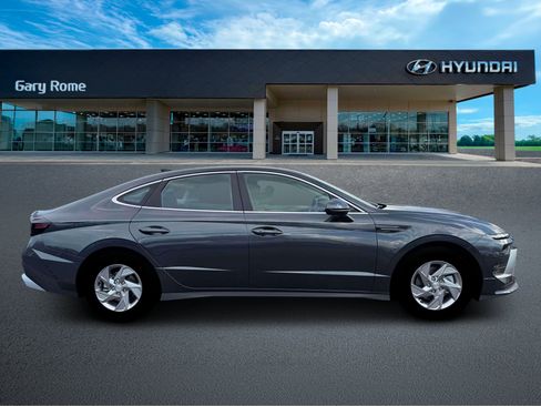 New 2026 Hyundai Sonata SE FWD image 9