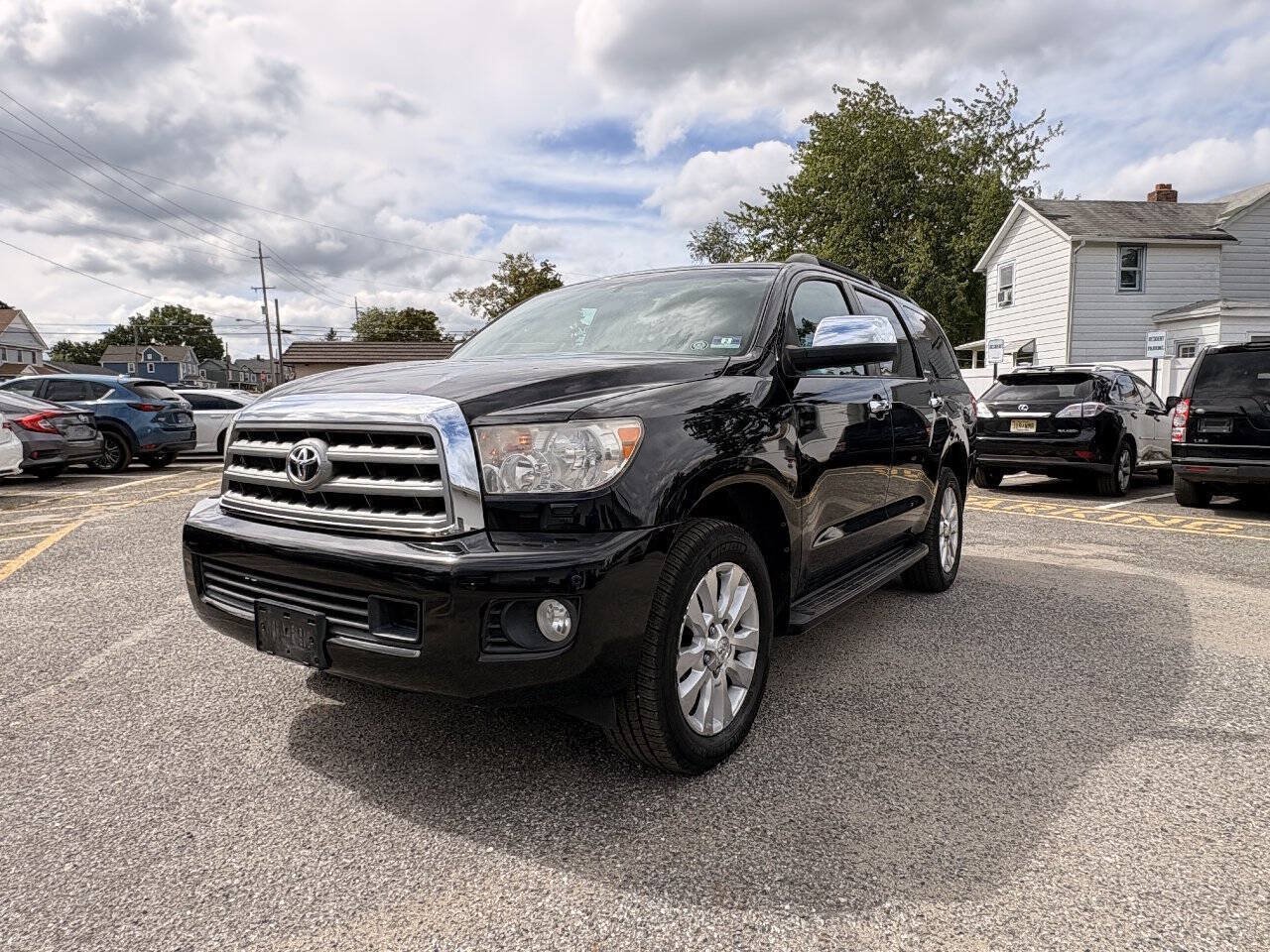 Used 2011 Toyota Sequoia Platinum AWD/4WD image 2