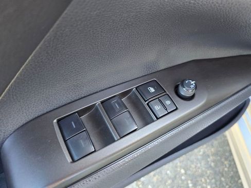 Used 2023 Toyota Camry SE image 19